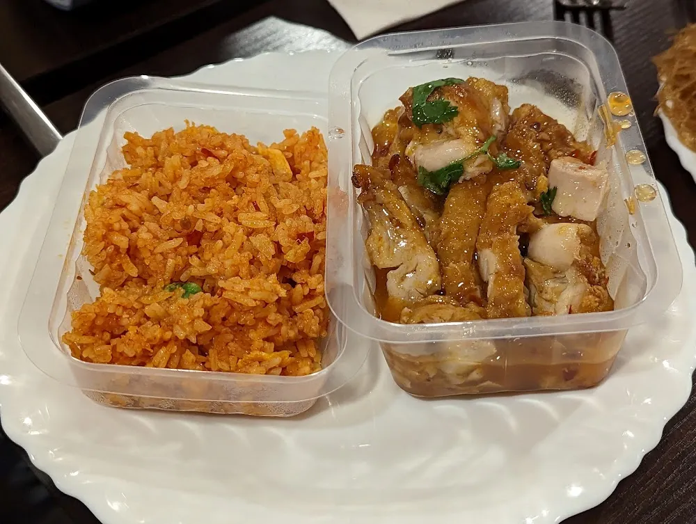 Riz Thaïlandais Et Porc Croustillant